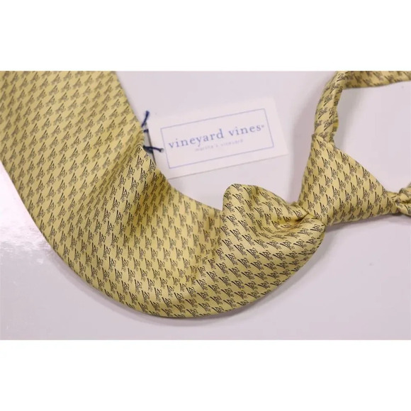 Vinevard Vines x Ball Corporation Logo Yellow Silk Necktie Tie New NWT - Picture 1 of 6
